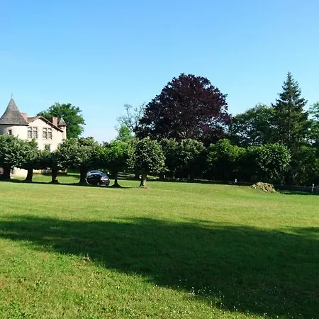 Pierre Deluen Domaine De La Grange De Quaire Bed & Breakfast Chassenon