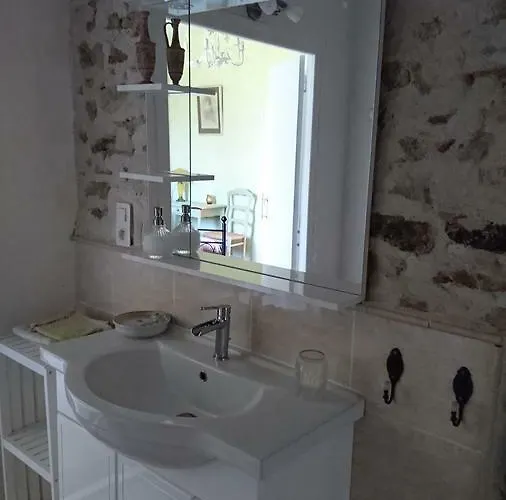 Bed & Breakfast Pierre Deluen Domaine De La Grange De Quaire 3*