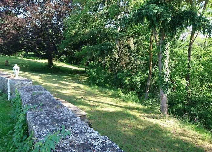 Bed & Breakfast Pierre Deluen Domaine De La Grange De Quaire 3*